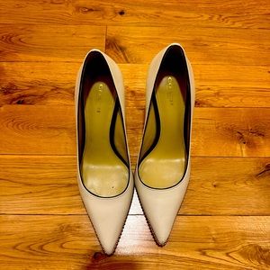 Coach point toe pumps